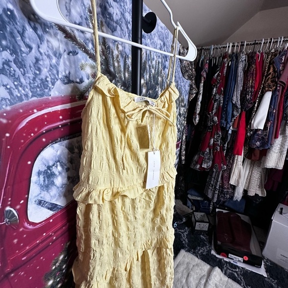LUSH Yellow Tiered Sun Dress. Size Small with Pockets. NWT - Picture 4 of 7